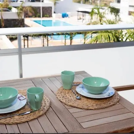 Beach, Pool & Mountain In Bajamar Apartament